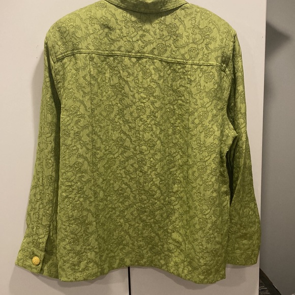 Apparenza lightweight lime green button up jacket with beautiful embroidery - Picture 7 of 10